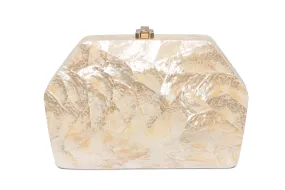 Victoire Clutch Troca Pearl